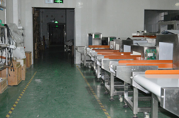 金屬檢測機(jī)實物圖